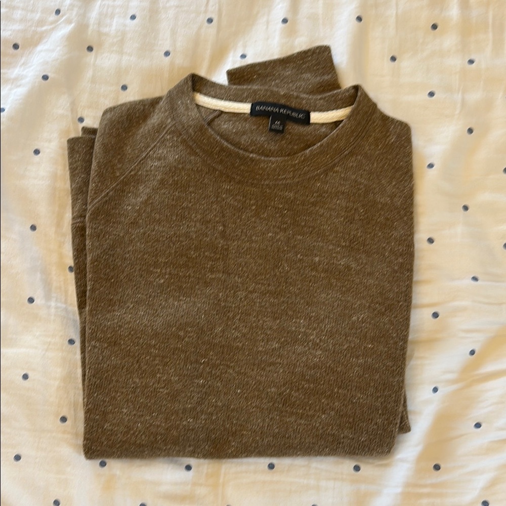 Men’s Banana Republic Crew Neck Sweater - M